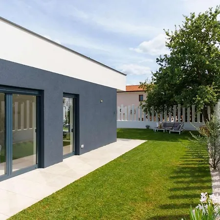 Villa Clarum شقة