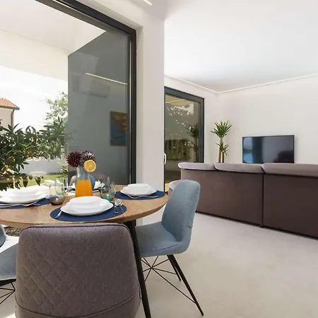 Villa Clarum شقة Novigrad Istria