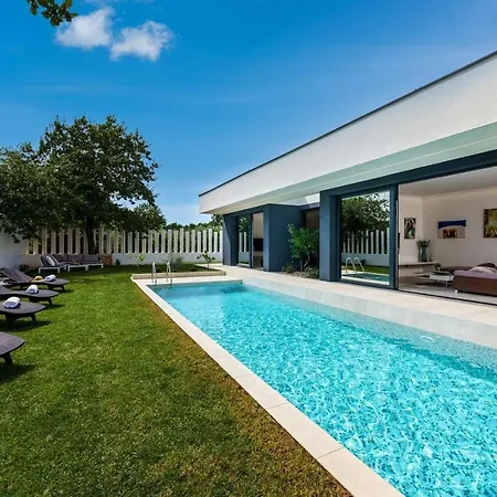 Villa Clarum *